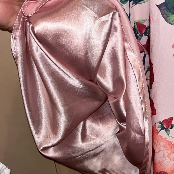 Modcloth fully lined pink with florals  A line skirt size medium, with pockets - Picture 4 of 8